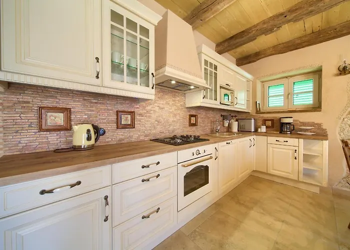 Stone Queen Villa Malinska