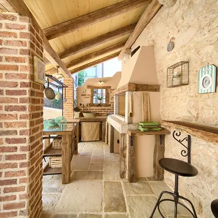 Stone Queen Villa Malinska