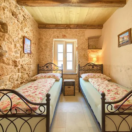 Stone Queen Villa